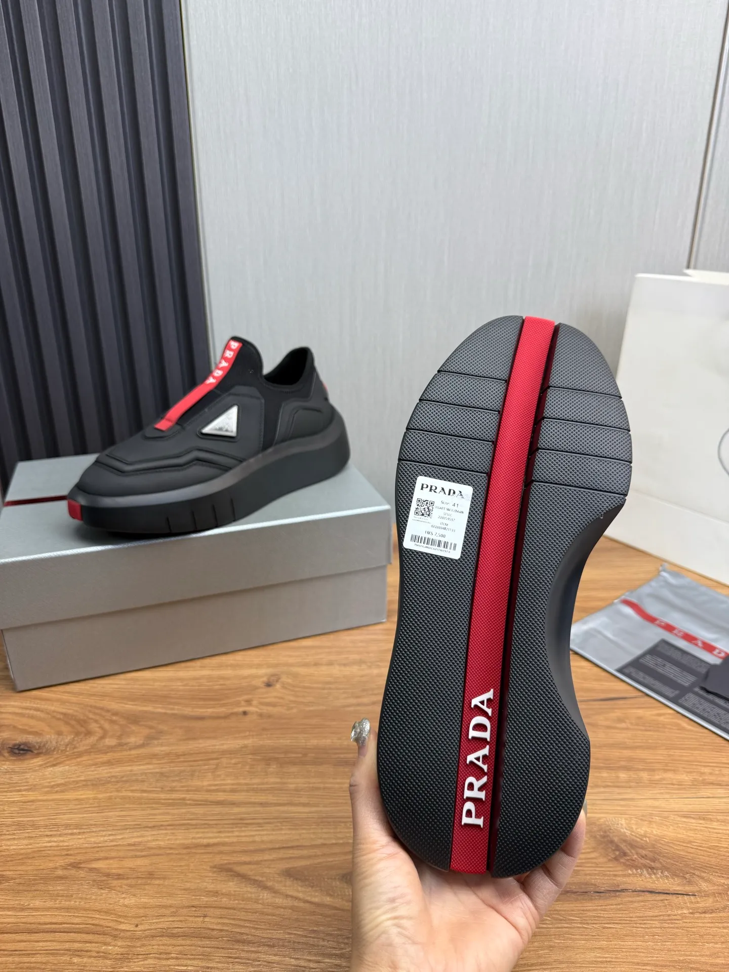 Men's shoes 💰620💰 [PRADA] Autumn and winter hot men's shoes are shipped 👏Official website synchronized ⬆️Original fly-woven cowhide fabric + cowhide lining, 1⃣️:1⃣️reproduction, original sole, 38-45 (45. Customized, non-refundable)